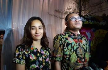 Makin Dekat, Sule Kasih Kejutan di Hari Ulang Tahun Ibu Naomi Zaskia