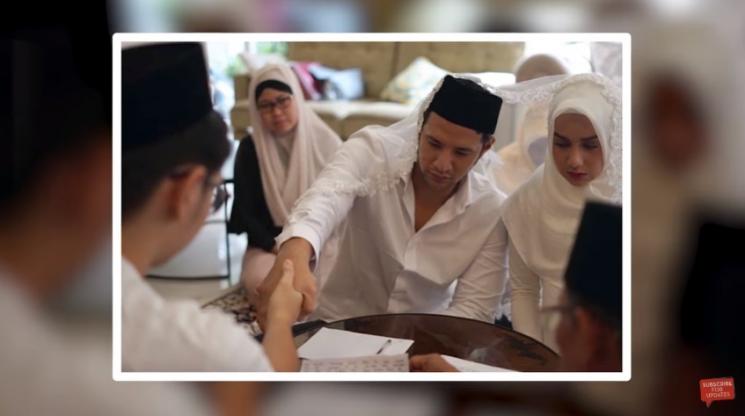 Momen Pernikahan Siri Irish Bella dan Ammar Zoni. (YouTube/Aish TV)