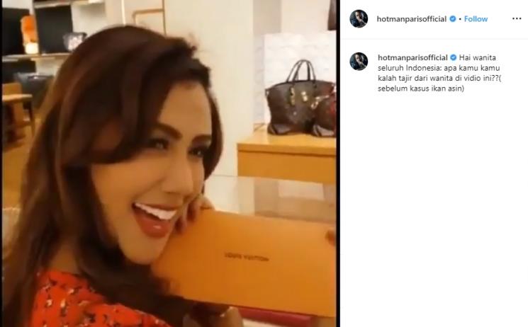 Rey Utami asyik belanja (Instagram/@hotmanparisofficial)