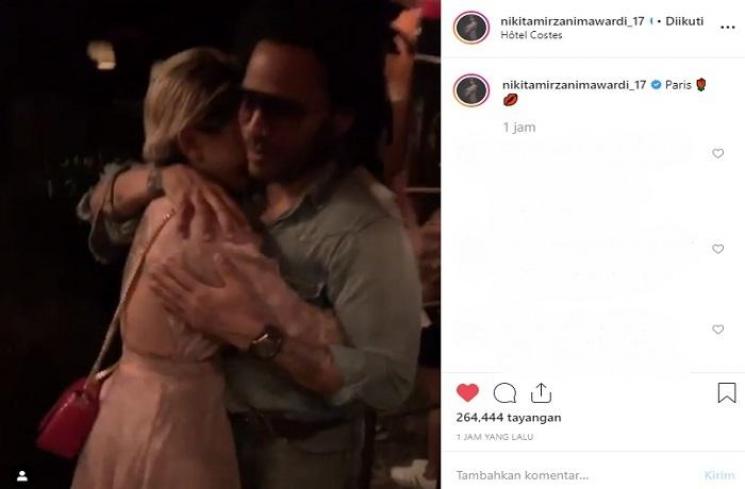 Nikita Mirzani dipeluk Lenny Kravitz (Instagram @nikitamirzanimawardi_17)