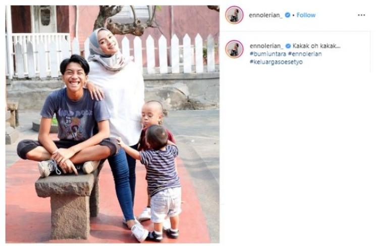 Enno Lerian dan putri sulungnya. (Instagram/@ennolerian_)