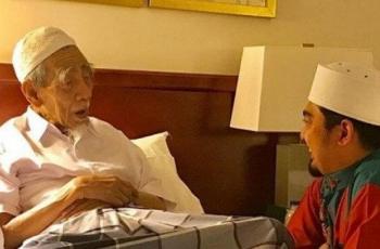 Mbah Moen Meninggal, Ustaz Solmed Bagikan Momen Terakhir Bersama Sang Ulama