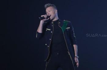 Bikin Histeris! Nicky Westlife Ajak Penonton Naik ke Panggung dan Berdansa