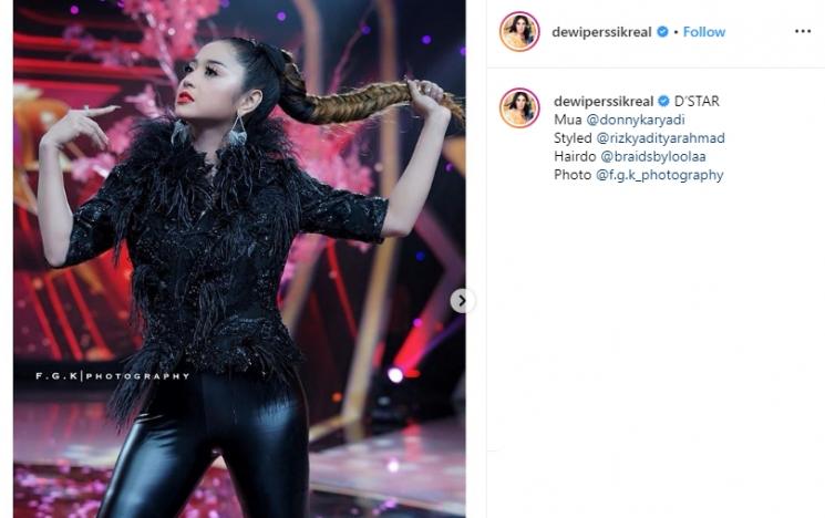 Dewi Perssik (Instagram/@dewiperssikreal)