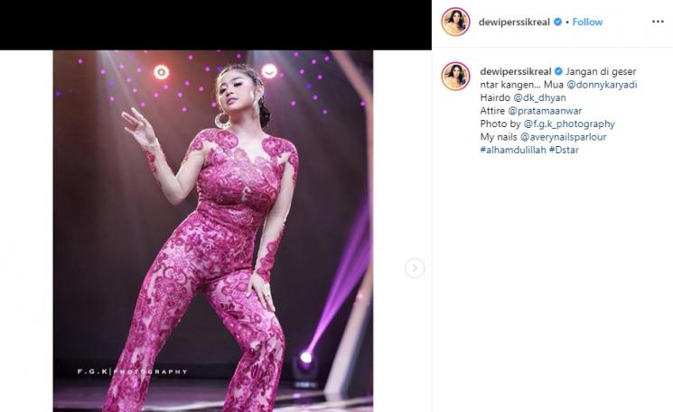 Dewi Perssik (Instagram/@dewiperssikreal)