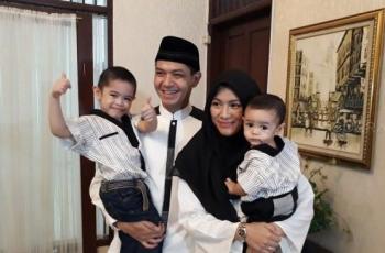 Kenalkan Ilmu Agama Sejak Dini, Dude Harlino Ingin Anak Jadi Penghafal Alquran