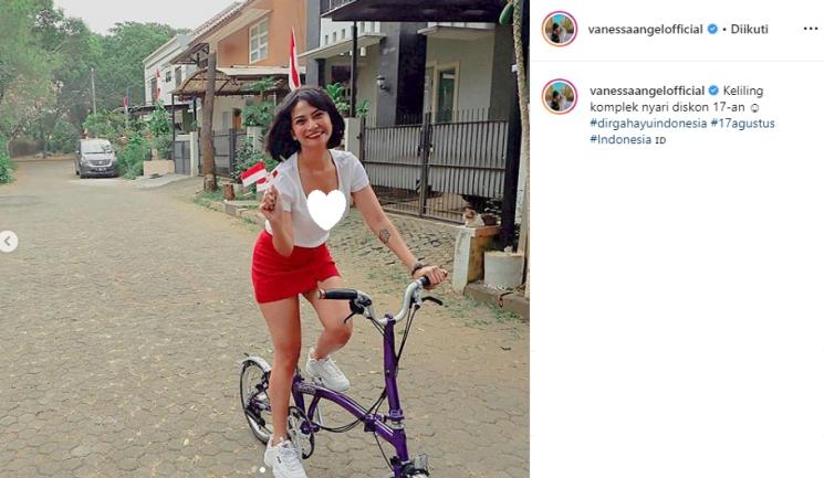 Vanessa Angel di momen 17-an (Instagram/@vanessaangelofficial)