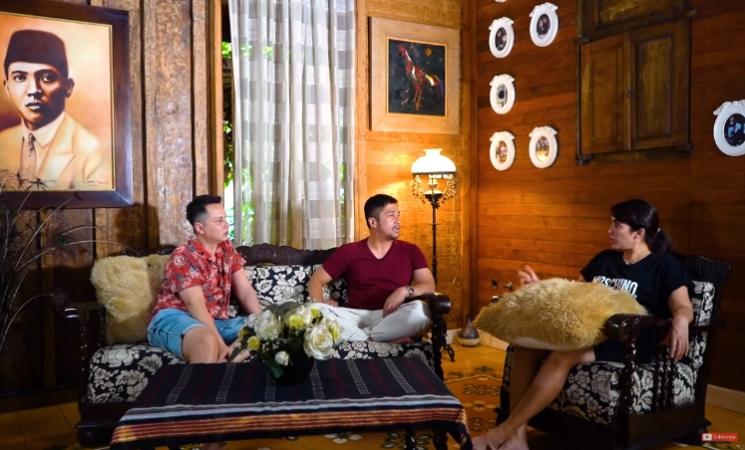 Irfan Hakim cerita tak pernah tau dibayar berapa. (Youtube/UssyAndhikaOfficial)