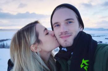 Honeymoon di Bali, Intip Momen Romantis YouTuber PewDiePie yuk!