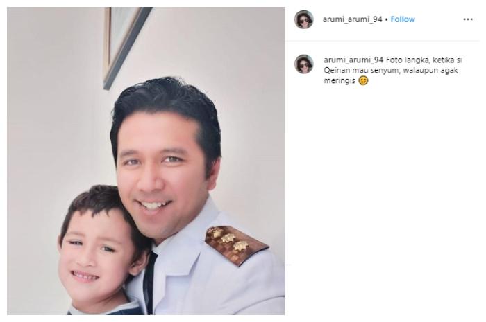Emil Dardak dan Putranya, Qeinan. (Instagram/@arumi_arumi_94)