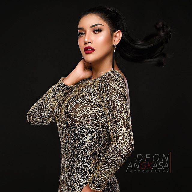 Pose seksi Milendaru. [Instagram]