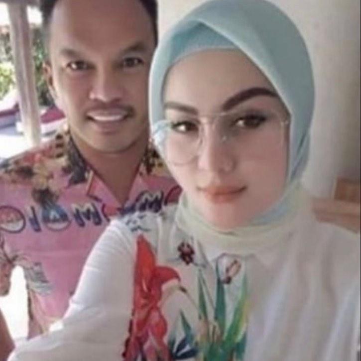 Foto Faisal Haris dan Jennifer Dunn. [Instagram]