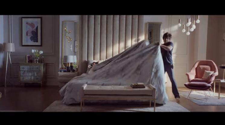 Shah Rukh Khan dan Istrinya Ribut (YouTube)
