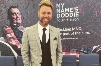 Wuih, Brian McFadden Siap Gelar Konser Solo di Medan