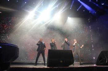 Obati Kerinduan Penggemar, 5 Momen Westlife di Borobudur Symphony 2019