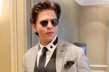 Neelakandan Beri Shah Rukh Khan Pelukan Hangat: Setiap Hari Aku Berdoa Untukmu