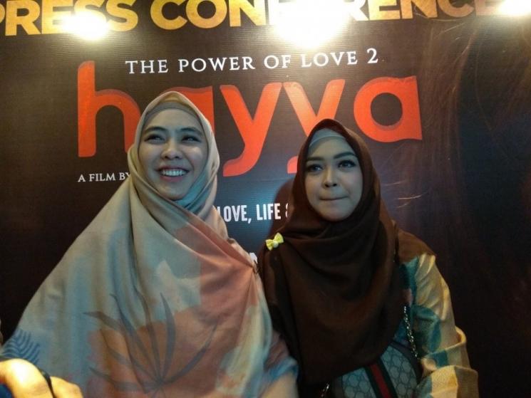 Oki Setiana Dewi dan Ria Ricis. (Suara.com/Evi Ariska)
