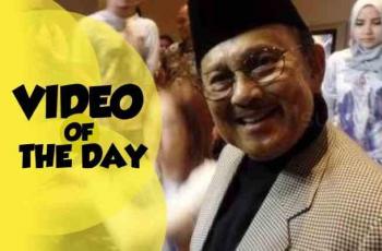 Video of the Day: BJ Habibie Tutup Usia, Tangisan Hijrah Elly Sugigi