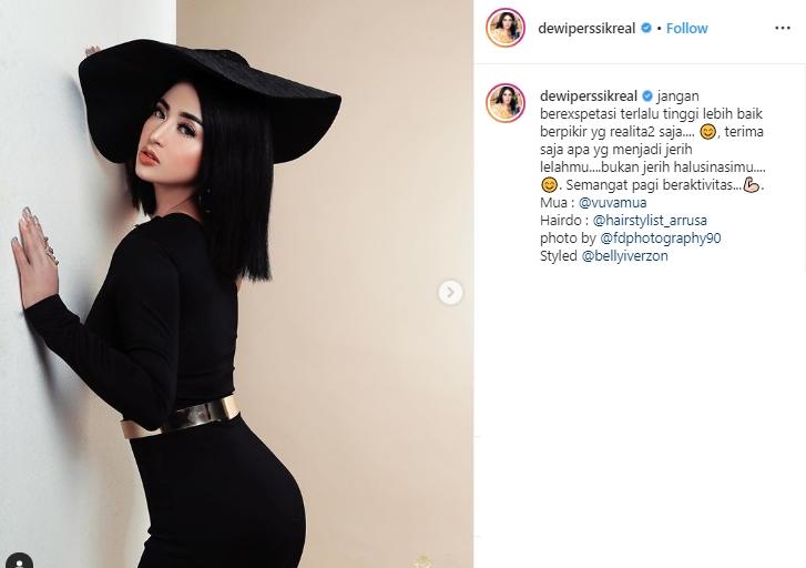 Dewi Perssik (Instagram/@dewiperssikreal)
