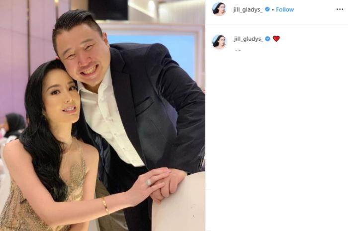 Jill Gladys dan kekasihnya. (Instagram/@jill_gladys_)