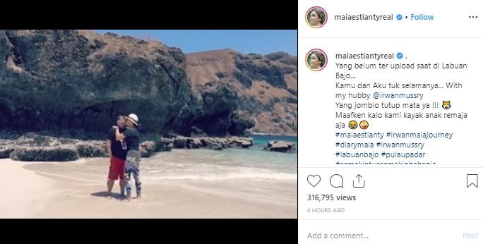 Maia Estianty cium Irwan Mussry. (Instagram/@maiaestiantyreal)