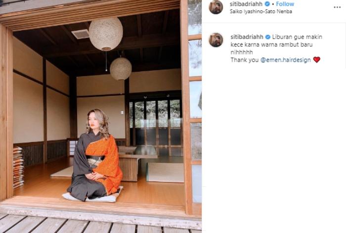 Siti Badriah di Jepang. (Instagram/@sitibadriahh)