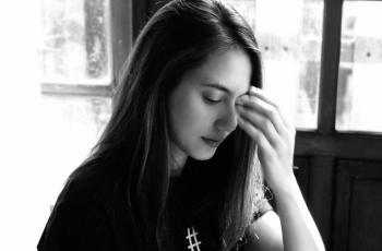 Pevita Pearce Berduka, Ayah Tercinta Meninggal Dunia