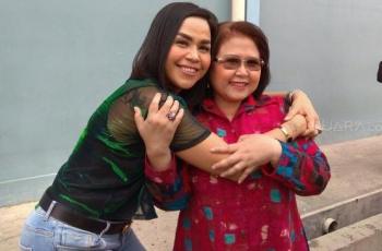 Damai, Elza Syarief Tawarkan Melaney Ricardo Jadi Icon Produk Kosmetiknya