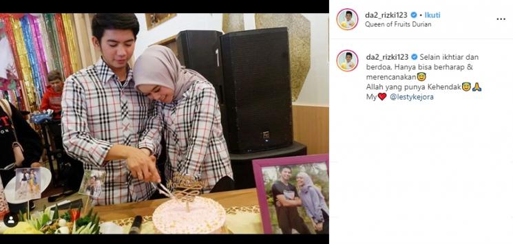 Momen anniversary Lesty Kejora dan Rizki D'Academy (Instagram/@da2_rizki123)