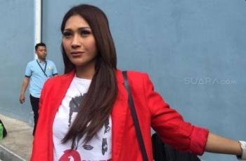 Pakai Kebaya Didoakan Cita Citata, Tata Janeeta Mau Nikah Lagi?
