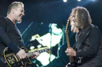 James Hetfield Jalani Rehabilitasi Narkoba, Metallica Batal Konser!