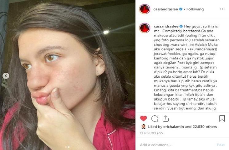 Cassandra Lee pamer bareface (Instagram @cassandraslee)