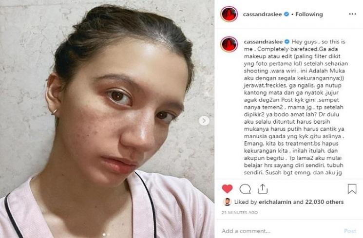 Cassandra Lee pamer bareface (Instagram @cassandraslee)