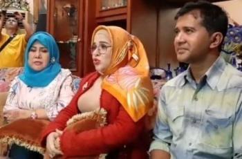 Menantu Terciduk Narkoba Lagi, Elvy Sukaesih Bantah Minta Putrinya Cerai
