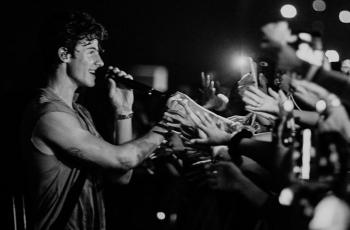 FOTO: Momen Manis Shawn Mendes di Jakarta