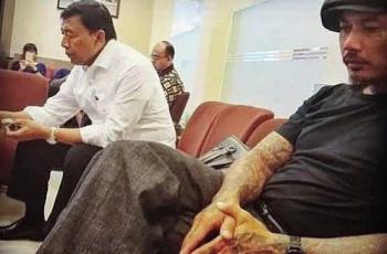 Buntut Cuit Penusukan Menkopolhukam Wiranto, Twitter Jerinx SID Diblokir!