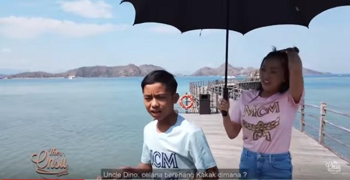 Ruben Bensu sekeluarga di Labuan Bajo (YouTube/The Onsu Family)