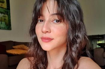 Bikin Susah Kedip, 5 Pesona Juria Hartmans dengan Perut Six Pack