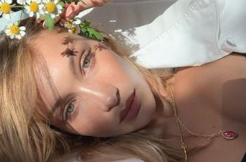 Nggak Bahagia Jadi Model di Usia Muda, Bella Hadid: Aku Ingin Bernapas!
