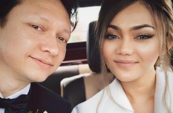 3 Komedian Cantik Digaet Pria Bule Ganteng, Siapa Aja?