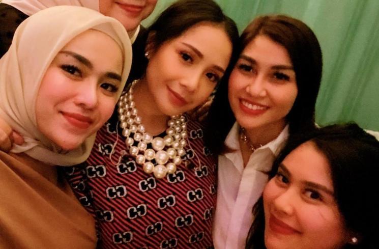 Medina Zein hadir ke konser Rans Entertainment (Instagram @medinazein)