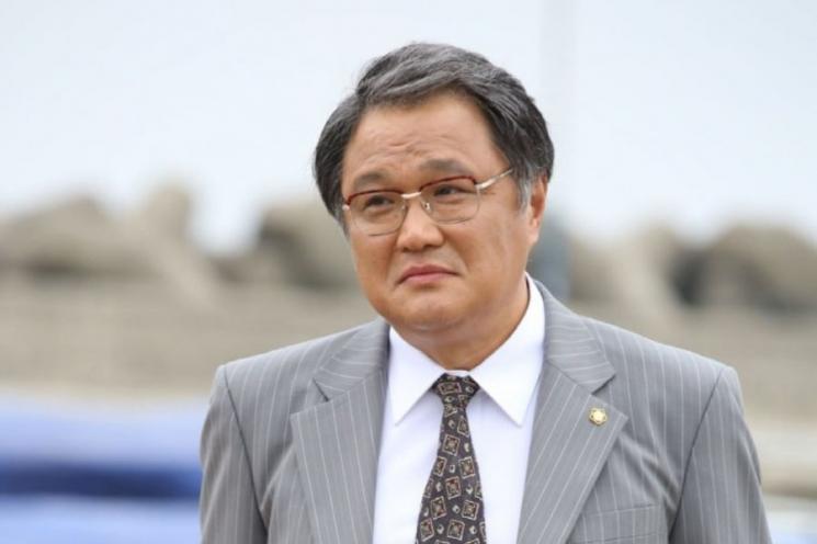 Jung Won Joong (Soompi)