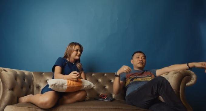 Aurel Hermansyah dan Anang Hermansyah. (Youtube/AurelHermansyah)