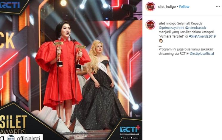 Syahrini (Instagram/@silet_indigo)