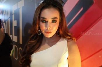 Posting Foto Jadul, Bebby Fey Ngaku Tak Malu Ketiak Hitam Berkerak