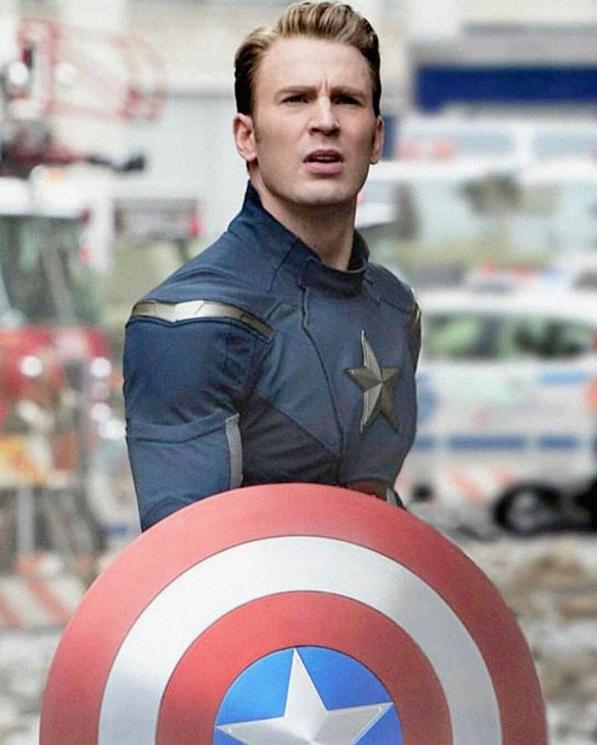 Chris Evans (Instagram/@teamcevans)