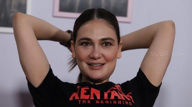 Luna Maya [Angga Boedhijanto/Suara.com]