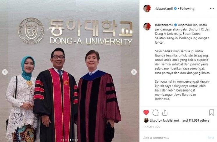 Ridwan Kamil terima gelar Doktor HC (Instagram @ridwankamil)