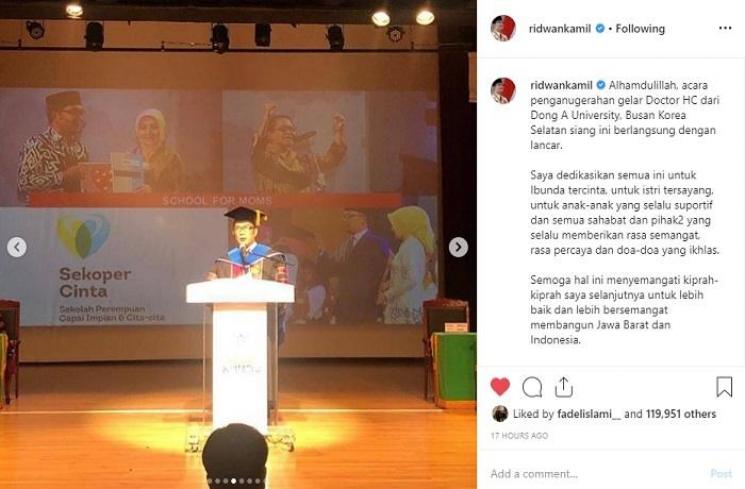 Ridwan Kamil terima gelar Doktor HC (Instagram @ridwankamil)