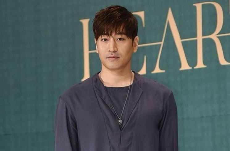 Eric Shinhwa (Soompi)